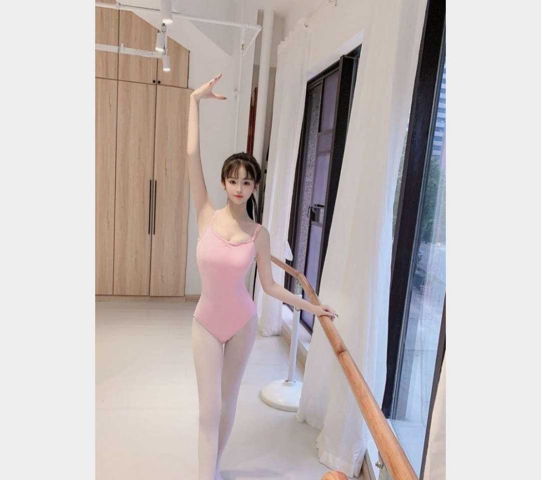 在校舞蹈妹上门兼职